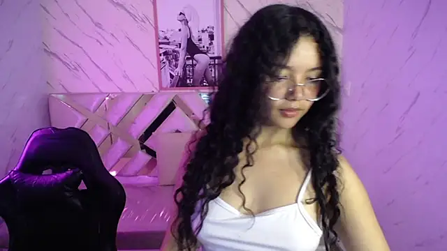 victoria castillo b online show from 03.20.25