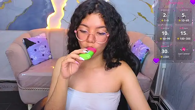 victoria castillo b online show from 04.12.26