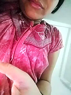 Snapshot of _sonal_sharma chatting on 10.13.25 sonal sharma online show from 10.13.25