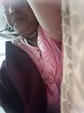 Snapshot of _sonal_sharma chatting on 11.18.25 sonal sharma online show from 11.18.25