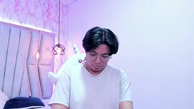 Snapshot of Emmapark_ chatting on 03.15.25 Emmapark online show from 03.15.25