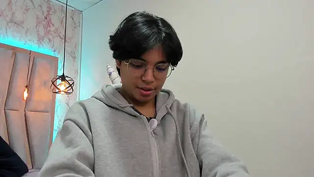 Snapshot of Emmapark_ chatting on 03.21.25 Emmapark online show from 03.21.25
