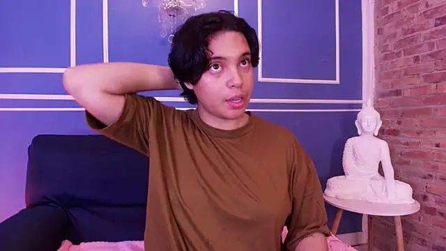 Snapshot of Emmapark_ chatting on 11.13.25 Emmapark online show from 11.13.25