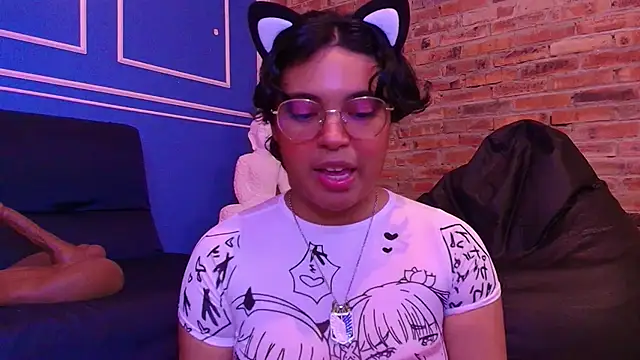 Snapshot of Emmapark_ chatting on 11.27.25 Emmapark online show from 11.27.25