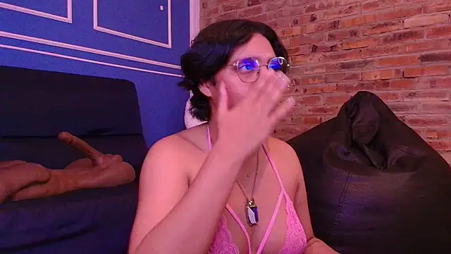 Snapshot of Emmapark_ chatting on 12.03.25 Emmapark online show from 12.03.25