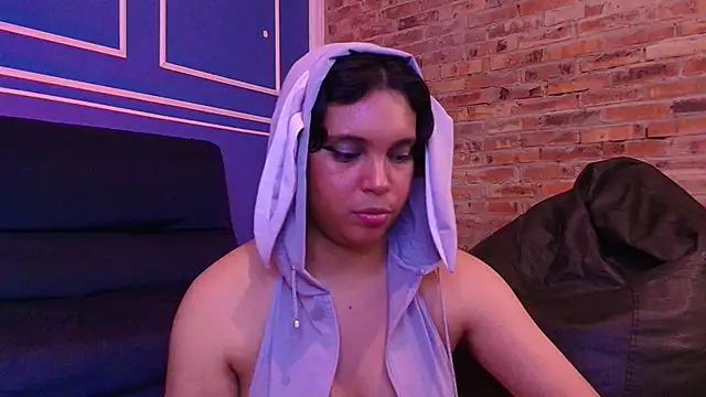 Snapshot of Emmapark_ chatting on 12.05.25 Emmapark online show from 12.05.25