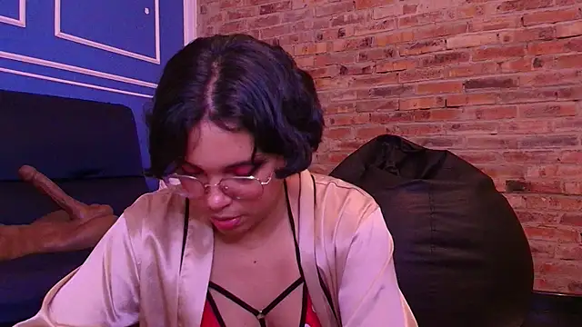 Snapshot of Emmapark_ chatting on 12.16.25 Emmapark online show from 12.16.25