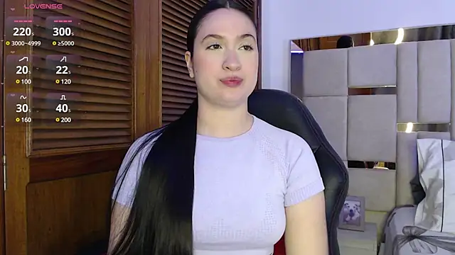 Snapshot of sofiaduque_26 chatting on 03.07.25 sofiaduque 26 online show from 03.07.25