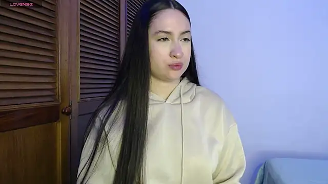 Snapshot of sofiaduque_26 chatting on 10.16.25 sofiaduque 26 online show from 10.16.25