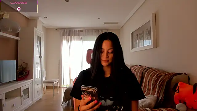 bella apont online show from 10.13.25