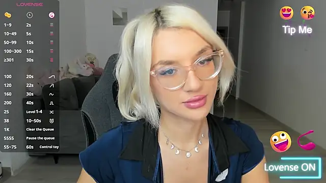 LovelyBianca online show from 12.02.25