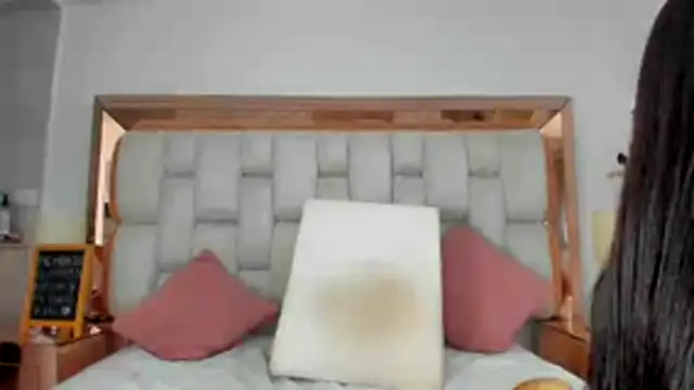 emilyparkerr01 online show from 12.01.25