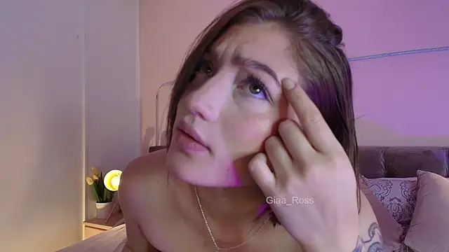 Snapshot of Giaa_Ross chatting on 02.24.25 Giaa Ross online show from 02.24.25