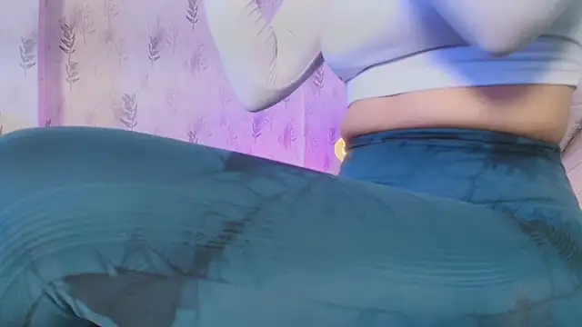 Snapshot of Giaa_Ross chatting on 11.07.25 Giaa Ross online show from 11.07.25