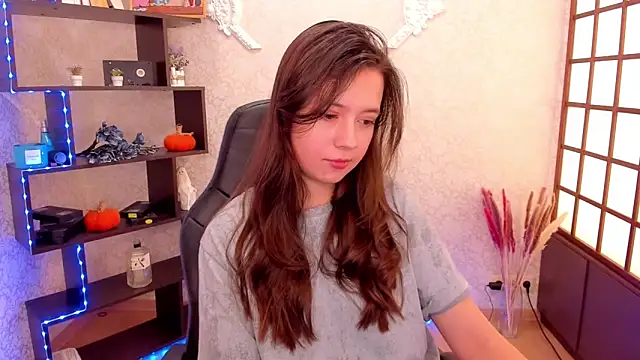 Lina Brownie online show from 12.05.24