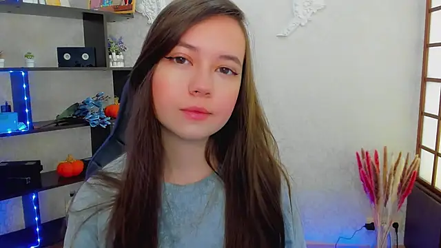 Lina Brownie online show from 12.22.24