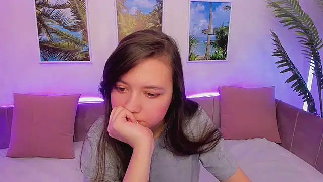 Lina Brownie online show from 01.15.25