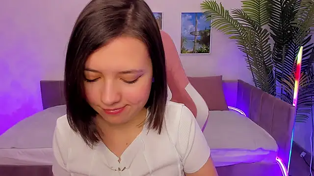 Lina Brownie online show from 02.22.25