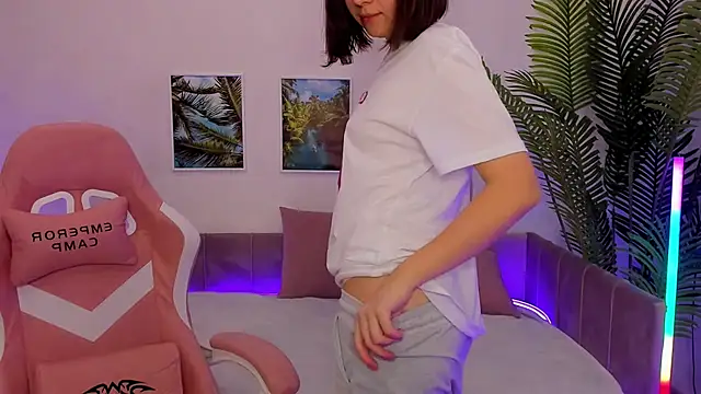 Lina Brownie online show from 03.03.25