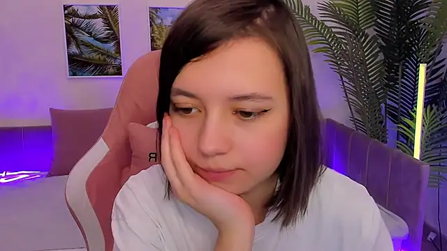 Lina Brownie online show from 03.14.25