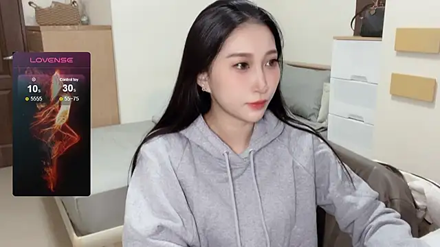 Snapshot of yu5888 chatting on 01.10.25 yu5888 online show from 01.10.25