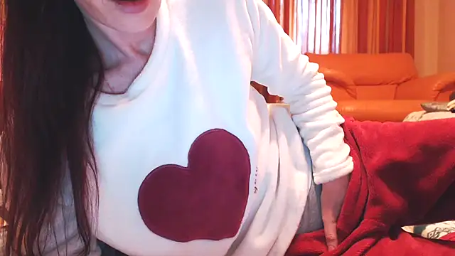 Snapshot of LovelyAndraGirl chatting on 11.30.25 LovelyAndraGirl online show from 11.30.25