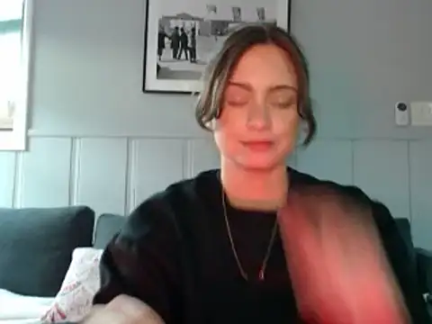 Sophie Raegan online show from 02.24.25