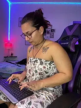 Amarantha 666 online show from 12.13.24