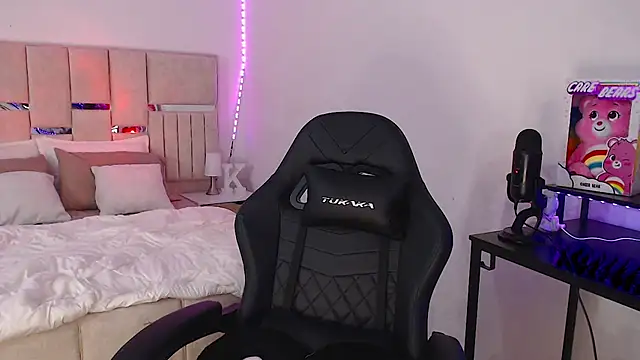 KimGeorgia  online show from 03.15.25