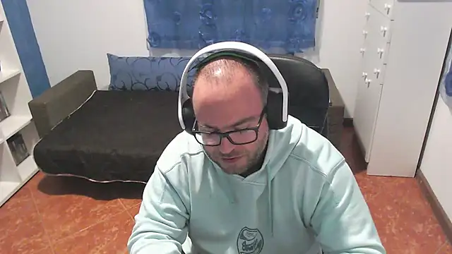 ravingr4d4 online show from 11.09.25