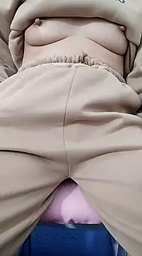 SweetGirl2k2 online show from 01.19.25