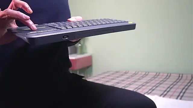 CelineConner online show from 01.15.25