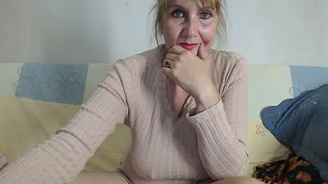 Andra Love online show from 09.26.25