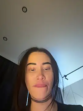 Yunasi online show from 12.21.24