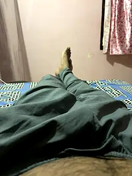 Snapshot of delhiboyz1 chatting on 09.27.25 delhiboyz1 online show from 09.27.25