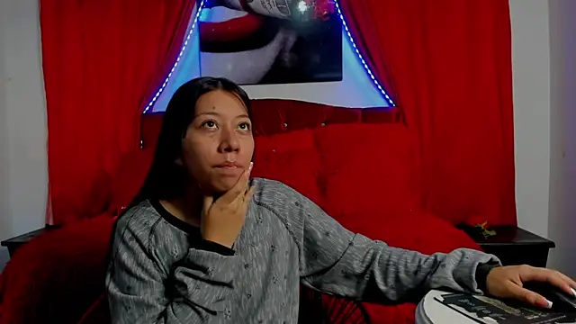 sexylaurita online show from 01.15.25