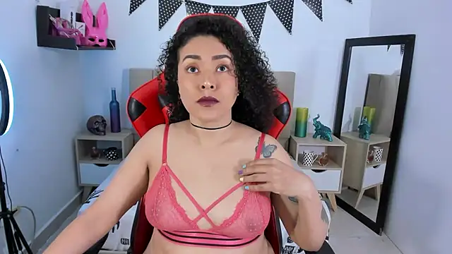 Zoe Gruber online show from 12.12.24