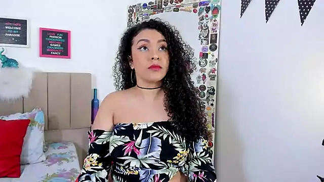 Zoe Gruber online show from 01.16.25