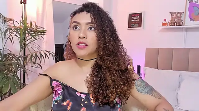 Zoe Gruber online show from 11.21.25