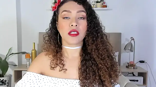 Zoe Gruber online show from 02.06.26