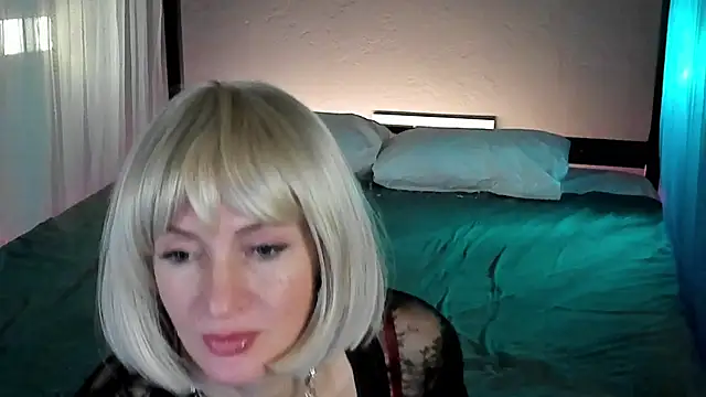 Dorothy Meyer online show from 12.22.25