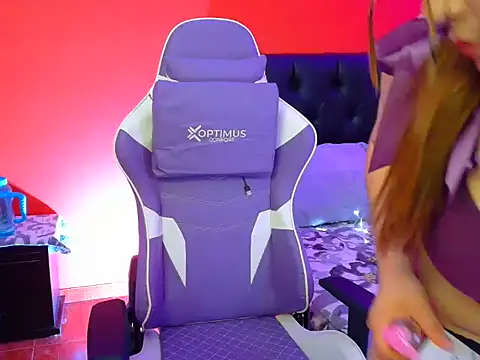 Snapshot of sweetfancyxoxxo chatting on 11.28.25 sweetfancyxoxxo online show from 11.28.25