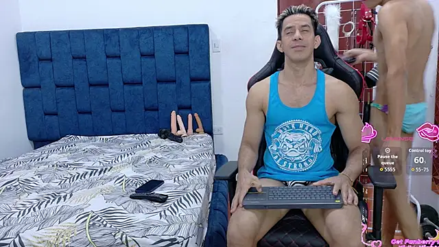 JoseRumbero26 online show from 11.23.25