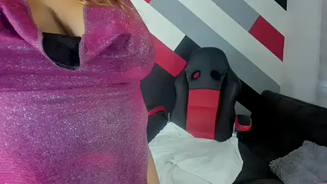 I am yours- online show from 02.16.25