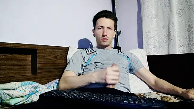 Snapshot of _Hocthus_ chatting on 12.28.24 Hocthus online show from 12.28.24