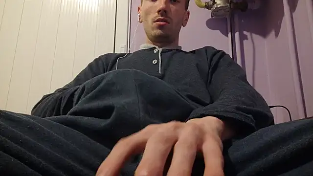 Snapshot of _Hocthus_ chatting on 01.14.25 Hocthus online show from 01.14.25