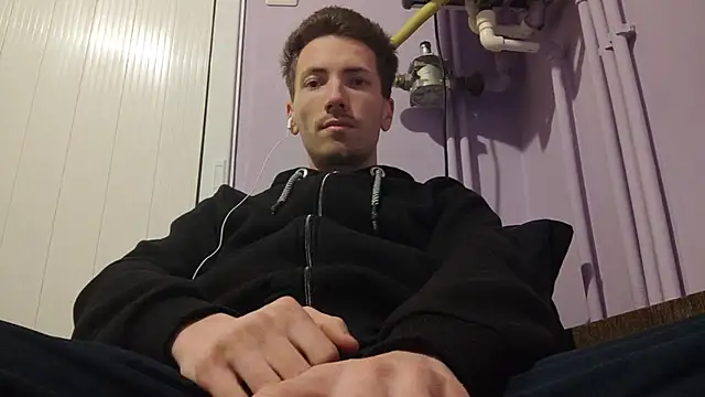 Snapshot of _Hocthus_ chatting on 02.11.25 Hocthus online show from 02.11.25