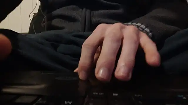 Snapshot of _Hocthus_ chatting on 02.12.25 Hocthus online show from 02.12.25