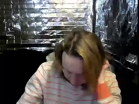 wLESLYMOSw online show from 02.23.26