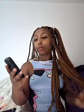 EmmaSanzz  online show from 11.26.25